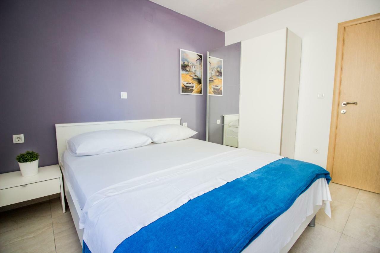 Colic Apartment Нивице Екстериор снимка