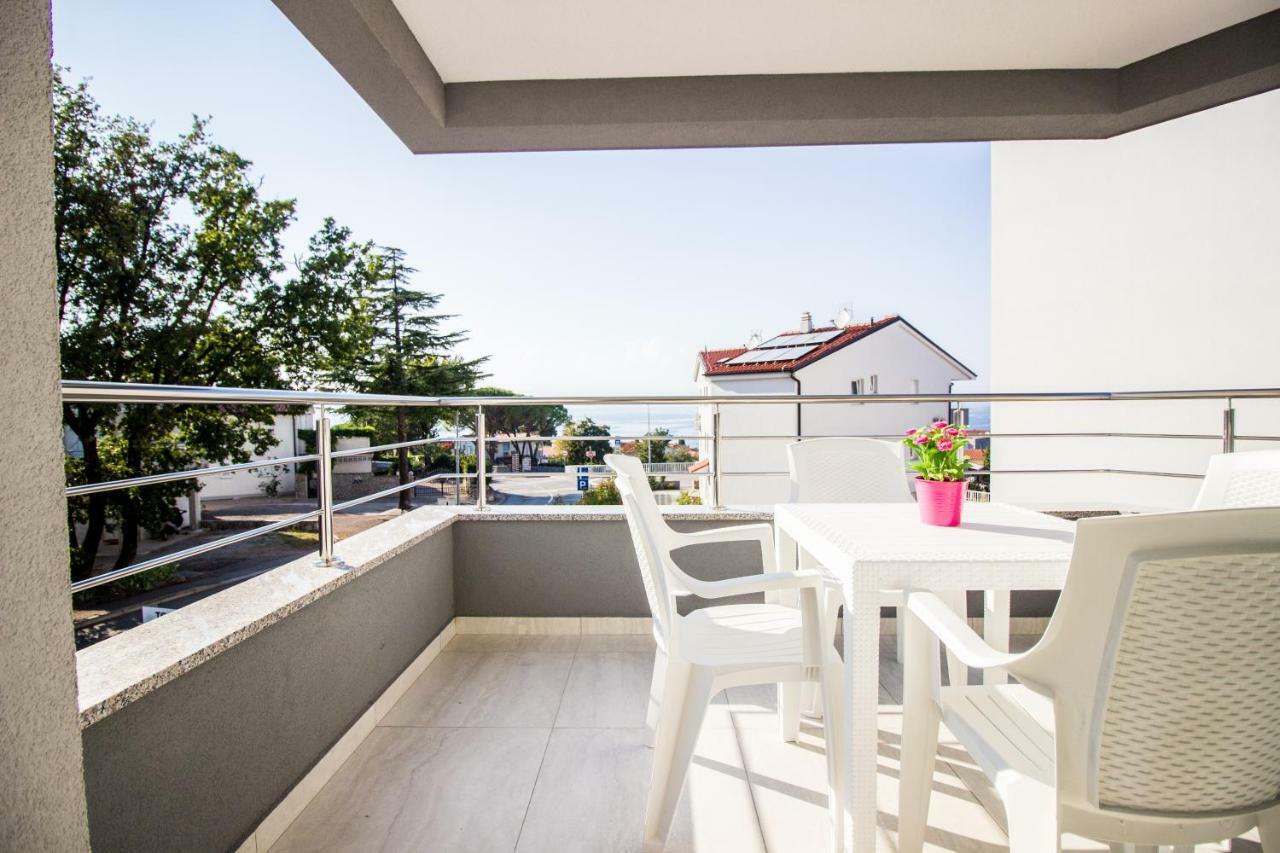 Colic Apartment Нивице Екстериор снимка